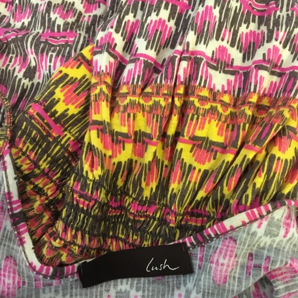 Lush Spaghetti Strap Abstract Pattern Top - Picture 2 of 2
